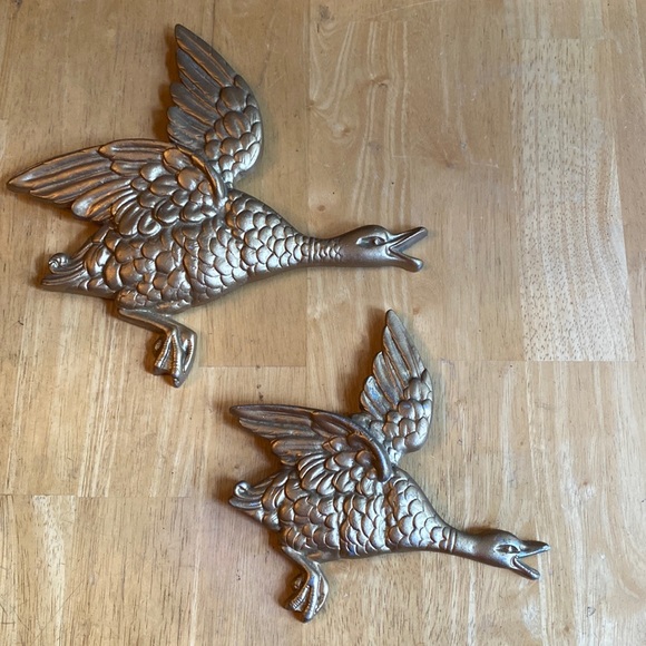 MCM Accents Vtg Lot Of 2 97s Flying Ducks Wall Hanging Geese Decor Art Mcm Cast Metal Poshmark
